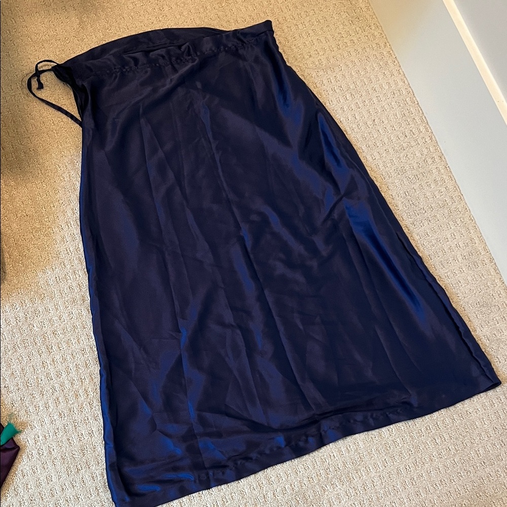 Elegant Navy Blue Sari Skirt. Underskirt